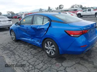 2022 Nissan Sentra SV with VIN 3N1AB8CV5NY268515, listed as a IAAI auction lot 41896670 with 12,396 mi miles and . Bid and sale history available at DreamBid. Image 3.