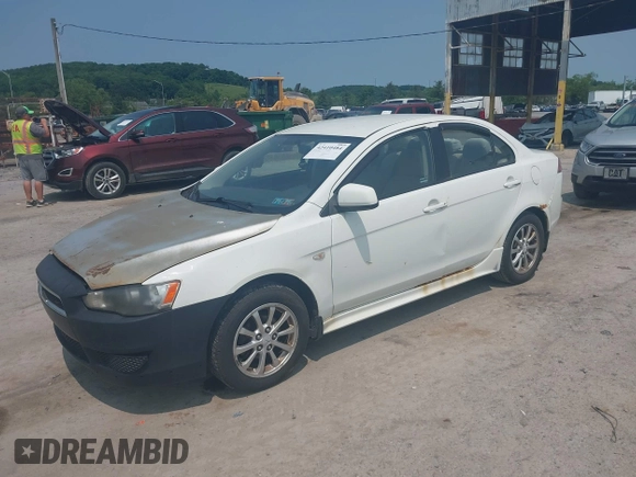 2010 Mitsubishi Lancer ES z VIN JA32U2FU0AU002066, wystawiony jako IAAI lot #42410484 z przebiegiem 207 040 mil mil oraz . Historia ofert i sprzedaży dostępna na DreamBid. Obrazek 2.