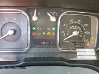2010 Lincoln MKX z VIN 2LMDJ8JC2ABJ24499, wystawiony jako Copart lot #53376925 z przebiegiem 210 691 mil mil oraz Szkoda całkowita • Salvage title. Historia ofert i sprzedaży dostępna na DreamBid. Obrazek 9.