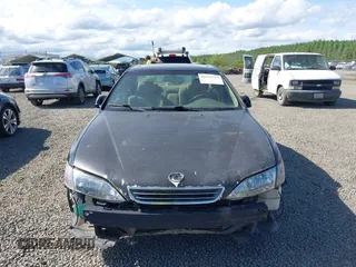 2001 Lexus ES 300 with VIN JT8BF28G010316809, listed as a IAAI auction lot 42175771 with 235,150 mi miles and . Bid and sale history available at carsss.com. Image 6.