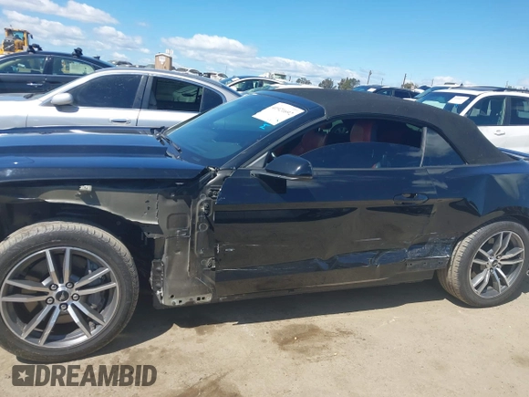 2015 Ford Mustang GT Premium z VIN 1FATP8FFXF5413662, wystawiony jako IAAI lot #41921692 z przebiegiem 62 667 mil mil oraz . Historia ofert i sprzedaży dostępna na DreamBid. Obrazek 15.