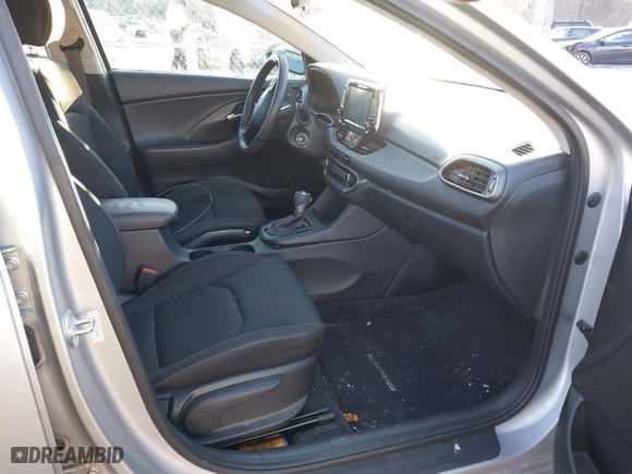 2020 Hyundai Elantra GT with VIN KMHH35LE7LU127402, listed as a IAAI auction lot 41475079 with 61,566 mi miles. Bid and sale history available at carsss.com. Image 5.