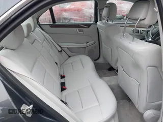 2016 Mercedes-Benz E-Class E 350 Luxury with VIN WDDHF8JB4GB252838, listed as a IAAI auction lot 41827623 with 53,706 mi miles. Bid and sale history available at carsss.com. Image 8.