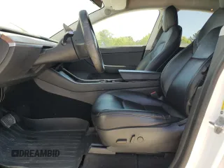 2020 Tesla Model Y Long Range z VIN 5YJYGDEE7LF047073, wystawiony jako Copart lot #51982725 z przebiegiem 182 364 mil mil oraz Szkody całkowita. Historia ofert i sprzedaży dostępna na DreamBid. Obrazek 7.