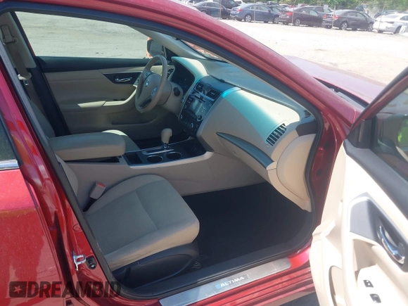 2015 Nissan Altima SV with VIN 1N4AL3AP5FC588001, listed as a IAAI auction lot 42075596 with 110,143 mi miles and . Bid and sale history available at carsss.com. Image 5.