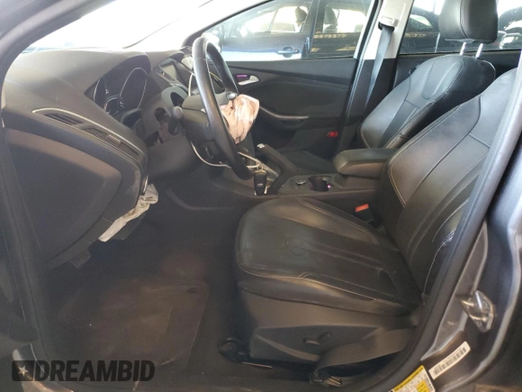 2014 Ford Focus Titanium with VIN 1FADP3N29EL382646, listed as a Copart auction lot 60757385 with 123,447 mi miles and Non repairable. Bid and sale history available at DreamBid. Image 7.