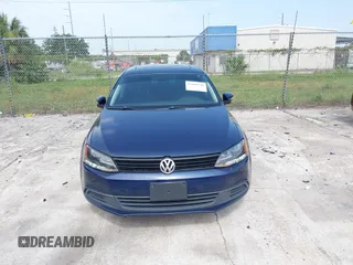 2012 Volkswagen Jetta SE с VIN 3VWDP7AJ1CM407112, выставлен на аукционе IAAI как лот 42409740 с пробегом 239 701 миль миль и . История ставок и продаж доступна на DreamBid. Изображение 6.