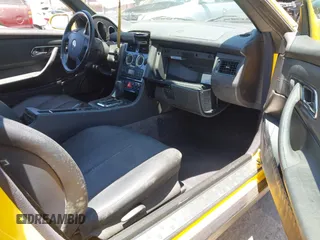 1999 Mercedes-Benz SLK 230/320 with VIN WDBKK47F7XF131839, listed as a IAAI auction lot 42648299 with 124,630 mi miles and . Bid and sale history available at DreamBid. Image 5.