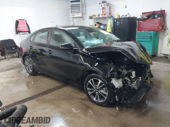 2024 Kia Forte LXS with VIN 3KPF24AD6RE749967, listed as a IAAI auction lot 41585989 with 16,635 mi miles. Bid and sale history available at carsss.com. Image 1.