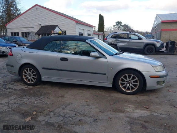 2005 Saab 9-3 Arc with VIN YS3FD79Y856011146, listed as a IAAI auction lot 41078154 with 106,056 mi miles. Bid and sale history available at carsss.com. Image 14.