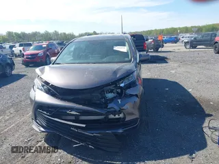 2021 Toyota Sienna LE z VIN 5TDKSKFCXMS031520, wystawiony jako IAAI lot #42080878 z przebiegiem 66 336 mil mil oraz . Historia ofert i sprzedaży dostępna na DreamBid. Obrazek 12.