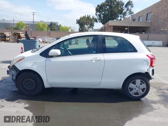 2008 Toyota Yaris with VIN JTDJT923885151383, listed as a IAAI auction lot 42057847 with 272,985 mi miles. Bid and sale history available at carsss.com. Image 15.
