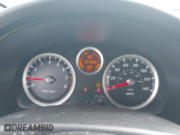 2010 Nissan Sentra S z VIN 3N1AB6AP2AL651182, wystawiony jako IAAI lot #42463092 z przebiegiem 131 556 mil mil oraz . Historia ofert i sprzedaży dostępna na DreamBid. Obrazek 7.