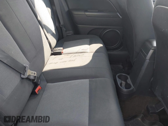 2016 Jeep Patriot Sport with VIN 1C4NJPBA6GD621277, listed as a IAAI auction lot 42458826 with 106,044 mi miles and . Bid and sale history available at DreamBid. Image 8.