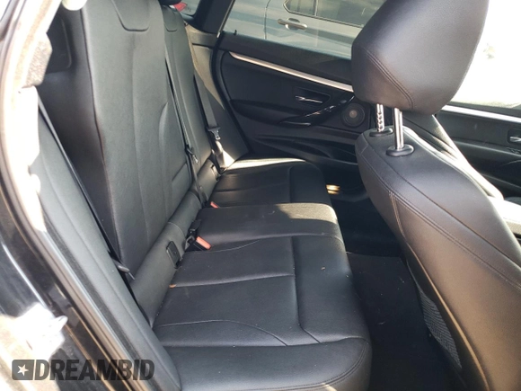2018 BMW 3 Series 340i xDrive with VIN WBA8Y3C54JG451510, listed as a Copart auction lot 61863803 with 53,585 mi miles and . Bid and sale history available at carsss.com. Image 10.