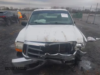 1999 Ford F-350 XL с VIN 1FTSW30F3XED77481, выставлен на аукционе IAAI как лот 41465113 с пробегом 204 086 миль миль и . История ставок и продаж доступна на DreamBid. Изображение 6.