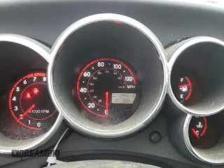 2006 Pontiac Vibe with VIN 5Y2SL65836Z441935, listed as a Copart auction lot 76949174 with 144,659 mi miles and Clean Title. Bid and sale history available at carsss.com. Image 9.