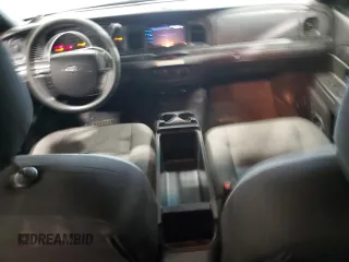 2008 Ford Police Interceptor с VIN 2FAFP71V58X179549, выставлен на аукционе Copart как лот 53713765 с пробегом Не указан миль и Списание • Salvage title. История ставок и продаж доступна на DreamBid. Изображение 8.