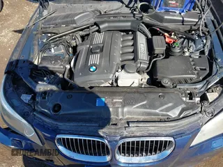 2010 BMW 5 Series 528i xDrive with VIN WBANV1C59AC389383, listed as a IAAI auction lot 41555943 with 124,178 mi miles and . Bid and sale history available at carsss.com. Image 9.