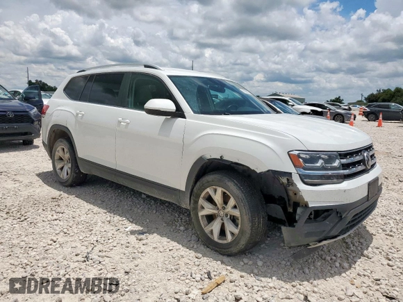 2018 Volkswagen Atlas SE with VIN 1V2LR2CA6JC536761, listed as a Copart auction lot 62390765 with 70,238 mi miles and Salvage title. Bid and sale history available at DreamBid. Image 4.