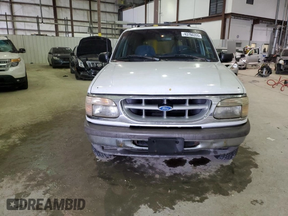 1995 Ford Explorer Eddie Bauer с VIN 1FMDU34X8SUA46374, выставлен на аукционе Copart как лот 43760355 с пробегом 157 174 миль миль и На запчасти • Non repairable. История ставок и продаж доступна на DreamBid. Изображение 5.