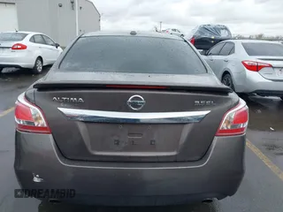 2013 Nissan Altima SV with VIN 1N4BL3AP4DC922343, listed as a IAAI auction lot 41746608 with 185,240 mi miles and . Bid and sale history available at DreamBid. Image 16.