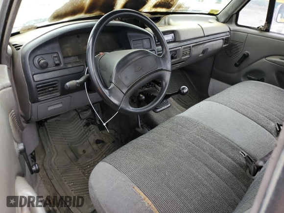 1997 Ford F-250 z VIN 3FTHF26H1VMA08574, wystawiony jako Copart lot #61541455 z przebiegiem Nie podano mil oraz Szkoda całkowita • Salvage title. Historia ofert i sprzedaży dostępna na DreamBid. Obrazek 8.