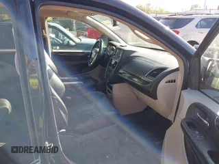 2013 Chrysler Town & Country Touring with VIN 2C4RC1BG3DR759137, listed as a IAAI auction lot 42138138 with 196,397 mi miles. Bid and sale history available at carsss.com. Image 5.