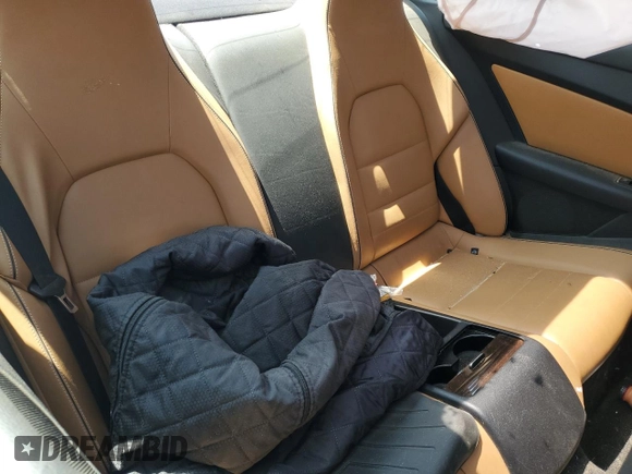 2014 Mercedes-Benz E 550 с VIN WDDKJ7DB4EF240222, выставлен на аукционе Copart как лот 63444535 с пробегом Не указан миль и Списание • Salvage title. История ставок и продаж доступна на DreamBid. Изображение 10.