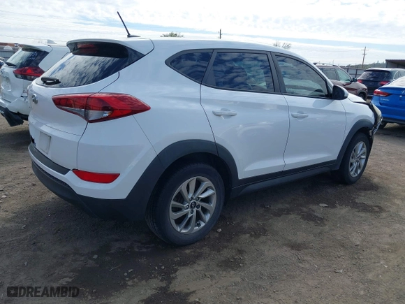2016 Hyundai Tucson SE with VIN KM8J23A46GU224048, listed as a IAAI auction lot 41860584 with 137,938 mi miles. Bid and sale history available at carsss.com. Image 4.