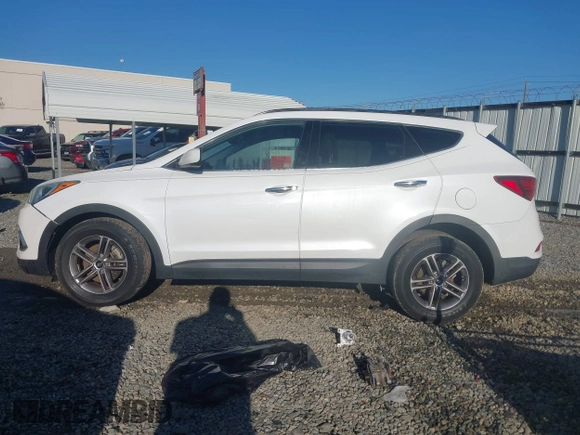 2017 Hyundai Santa Fe Sport 2.4L with VIN 5NMZU3LB9HH010581, listed as a IAAI auction lot 41758130 with 117,526 mi miles. Bid and sale history available at carsss.com. Image 14.