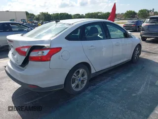 2013 Ford Focus SE with VIN 1FADP3F20DL125792, listed as a IAAI auction lot 40843871 with Not Provided miles. Bid and sale history available at carsss.com. Image 4.