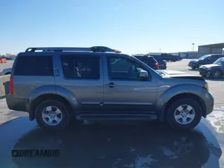 2005 Nissan Pathfinder SE with VIN 5N1AR18U45C751529, listed as a IAAI auction lot 41009894 with 167,023 mi miles. Bid and sale history available at carsss.com. Image 13.