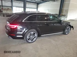 2018 Audi A4 allroad Premium Plus with VIN WA18NAF40JA039729, listed as a Copart auction lot 67198504 with 113,629 mi miles and Salvage Title. Bid and sale history available at carsss.com. Image 3.