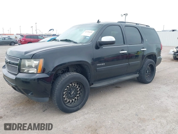 2008 Chevrolet Tahoe LTZ z VIN 1GNFK13018R143737, wystawiony jako IAAI lot #42220433 z przebiegiem 198 598 mil mil oraz . Historia ofert i sprzedaży dostępna na DreamBid. Obrazek 2.