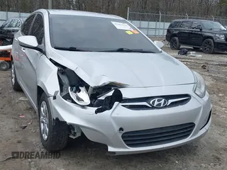 2012 Hyundai Accent GLS z VIN KMHCT4AE5CU242474, wystawiony jako IAAI lot #41455547 z przebiegiem 163 199 mil mil oraz . Historia ofert i sprzedaży dostępna na DreamBid. Obrazek 6.