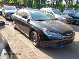 2015 Chrysler 200 LX z VIN 1C3CCCFB0FN655466, wystawiony jako IAAI lot #42219895 z przebiegiem 140 203 mil mil oraz . Historia ofert i sprzedaży dostępna na DreamBid. Obrazek 1.