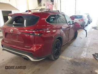 2023 Toyota Highlander L z VIN 5TDKDRBH3PS509530, wystawiony jako IAAI lot #41966557 z przebiegiem 35 298 mil mil oraz . Historia ofert i sprzedaży dostępna na DreamBid. Obrazek 4.