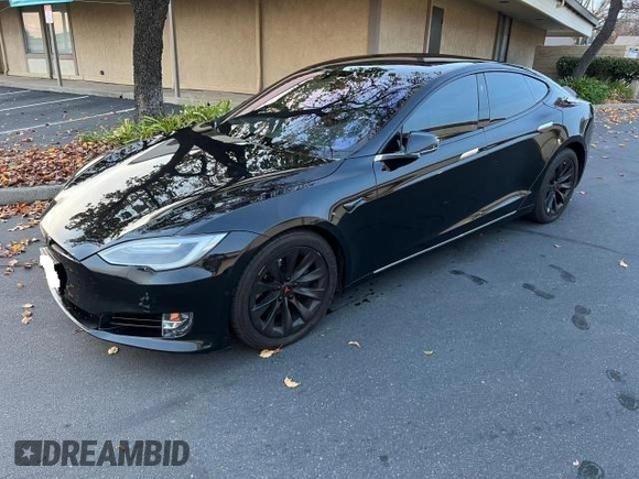 2017 Tesla Model S 60 with VIN 5YJSA1E15HF219286, listed as a Copart auction lot 48075335 with 44,226 mi miles and Salvage title. Bid and sale history available at DreamBid. Image 2.