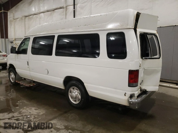 2008 Ford Econoline Cargo Commercial with VIN 1FTNS24W98DB59808, listed as a Copart auction lot 84301644 with 99,537 mi miles and Clean Title. Bid and sale history available at DreamBid. Image 2.