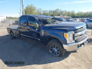 2017 Ford F-250 Lariat z VIN 1FT7W2BT0HEC85426, wystawiony jako IAAI lot #42157680 z przebiegiem Nie podano mil oraz . Historia ofert i sprzedaży dostępna na DreamBid. Obrazek 1.