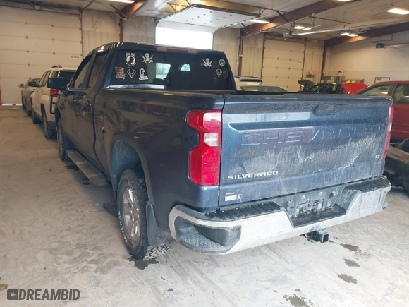 2019 Chevrolet Silverado 1500 LT with VIN 1GCRYDEK3KZ367006, listed as a IAAI auction lot 41431373 with 78,265 mi miles. Bid and sale history available at carsss.com. Image 3.