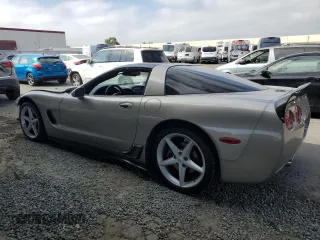 1998 Chevrolet Corvette with VIN 1G1YY22G2W5129055, listed as a Copart auction lot 69532274 with 121,529 mi miles and Salvage Title. Bid and sale history available at carsss.com. Image 2.