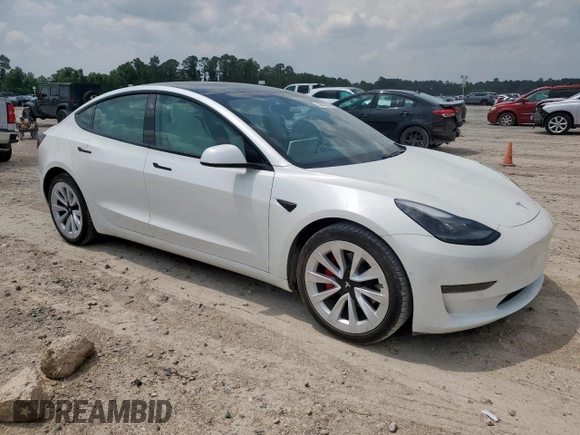 2021 Tesla Model 3 Long Range z VIN 5YJ3E1EB1MF049049, wystawiony jako Copart lot #58432885 z przebiegiem 22 185 mil mil oraz Szkoda całkowita • Salvage title. Historia ofert i sprzedaży dostępna na DreamBid. Obrazek 4.