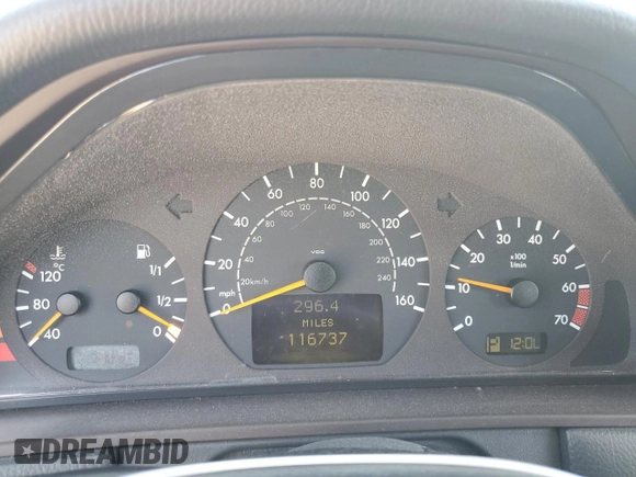 2001 Mercedes-Benz E-Class AWD with VIN WDBJH82J91X053532, listed as a Copart auction lot 82387664 with 116,737 mi miles and Salvage Title. Bid and sale history available at carsss.com. Image 9.