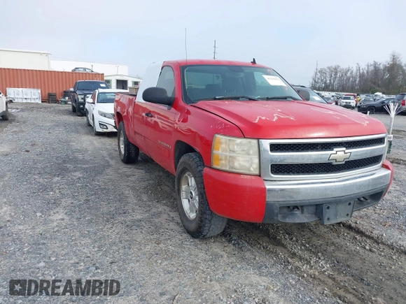 2007 Chevrolet Silverado 1500 LT w/1LT with VIN 2GCEC19J671691001, listed as a IAAI auction lot 41222623 with 453,650 mi miles. Bid and sale history available at carsss.com. Image 1.