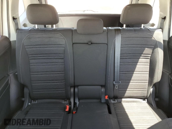 2022 Volkswagen Tiguan S with VIN 3VV1B7AXXNM011256, listed as a Copart auction lot 52536495 with 113,479 mi miles and Clean title. Bid and sale history available at DreamBid. Image 10.