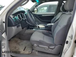 2004 Toyota 4Runner SR5 with VIN JTEBU14R248018353, listed as a Copart auction lot 58437885 with 236,735 mi miles and Clean title. Bid and sale history available at DreamBid. Image 7.