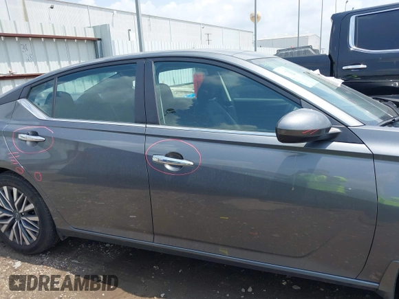 2024 Nissan Altima SV z VIN 1N4BL4DV0RN400448, wystawiony jako IAAI lot #42087763 z przebiegiem 8 749 mil mil oraz . Historia ofert i sprzedaży dostępna na DreamBid. Obrazek 14.