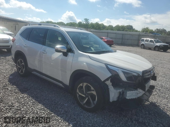 2022 Subaru Forester Touring with VIN JF2SKARC6NH530599, listed as a Copart auction lot 55278035 with 12,118 mi miles and Salvage title. Bid and sale history available at DreamBid. Image 4.